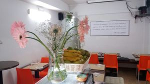 Comedor acogedor y tranquilo. at BioXoco in Barcelona