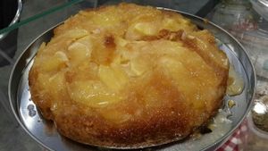 gluten free apple cake at La Ola Verde in Lanzarote