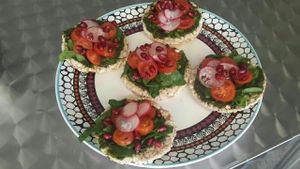 Pesto & vegetables rice toasts at La Ola Verde in Lanzarote