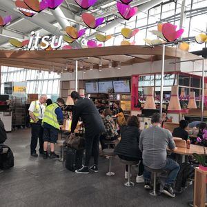 Exterior of eatery, eat in or takeaway at LHR - Itsu - T5 in West London