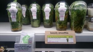 Smoothie at LHR - Itsu - T5 in West London