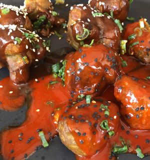 Alitas de coliflor at La Flaca - Americana in Guadalajara