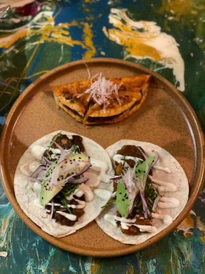 The eggplant (top), mixed mushroom (bottom left), and garbanzo/potato tacos! at La Flaca - Americana in Guadalajara