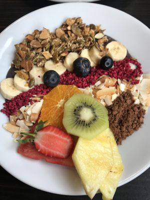 Vegan smoothie bowl at Powerhouse Cafe in Hanmer Springs