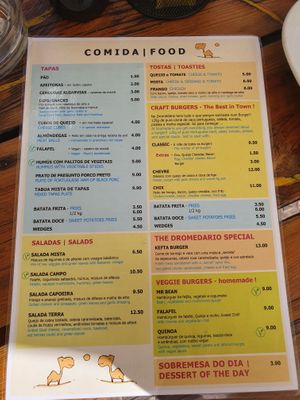 Vegan options clearly marked at Dromedário in Sagres