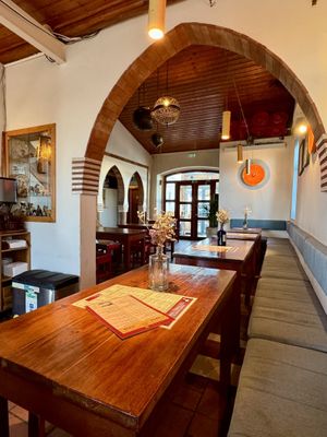 Seating   at Dromedário in Sagres