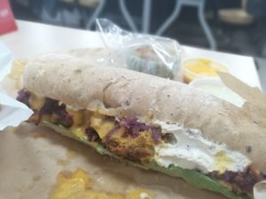 Sandwich crispy at Saviti in Bogota