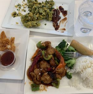 general tso chicken, chicken wings, crab rangoon and fried kale! (entire menu is vegan   at VeGreen in Duluth