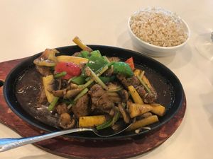 vegan pepper steak w/brown rice at VeGreen in Duluth