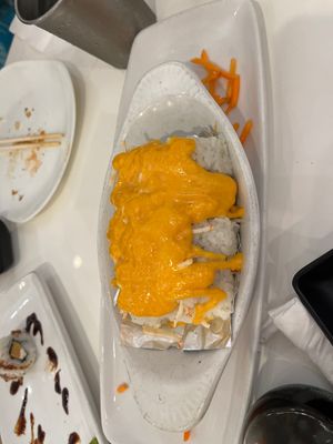 Volcano roll  at VeGreen in Duluth