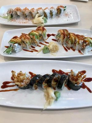 Sushi at VeGreen in Duluth