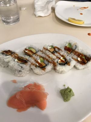 Philly roll at VeGreen in Duluth