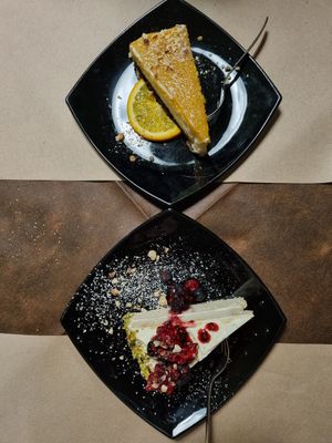 עוגת תפוז וקרם at La Tecia Vegana in Venice