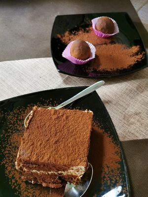 Excellent tiramisù and tartufi at La Tecia Vegana in Venice