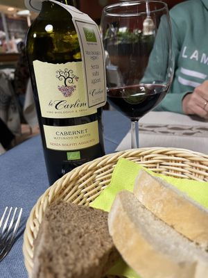 Vegan wine  at La Tecia Vegana in Venice