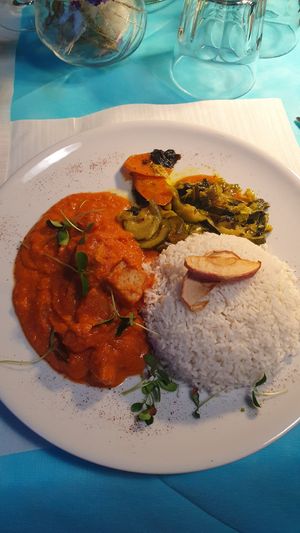 Tempeh stew with balsamic rice at La Tecia Vegana in Venice