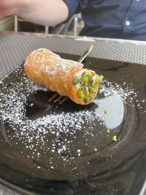 Cannoli  at La Tecia Vegana in Venice