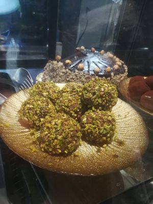 Praline al Pistacchio at La Tecia Vegana in Venice