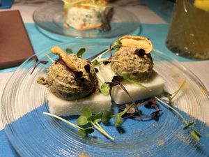 Sea & mountain  at La Tecia Vegana in Venice