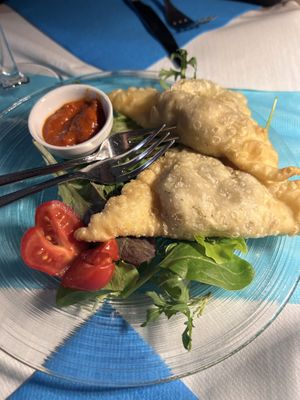 Samosa  at La Tecia Vegana in Venice