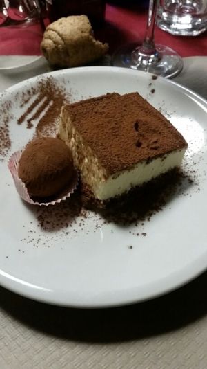 tiramisù veg & tartufino ";rubacuori"; at La Tecia Vegana in Venice