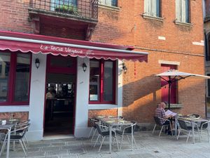 Entrance and outdoor seating. at La Tecia Vegana in Venice