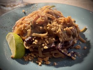 Pad Thai  at La Tecia Vegana in Venice