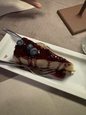 cheesecake  at La Tecia Vegana in Venice