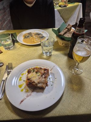 Ravioli and lasagne at La Tecia Vegana in Venice