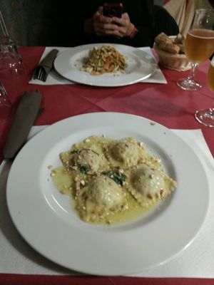 Ravioli and thai noodle dishes at La Tecia Vegana in Venice