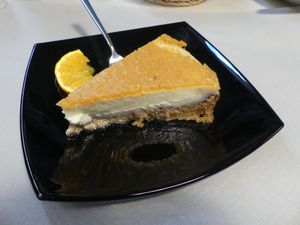 Cheesecake at La Tecia Vegana in Venice