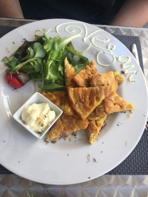 Vegan omelette  at La Tecia Vegana in Venice