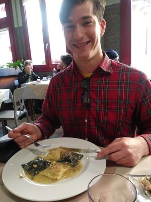 Black and White Ravioli stuffed with seitan, mushrooms and cashew at La Tecia Vegana in Venice