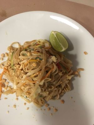 Thai noodles  at La Tecia Vegana in Venice