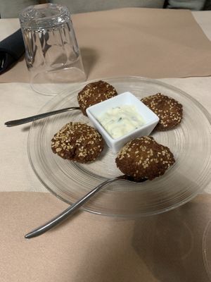 Falafel at La Tecia Vegana in Venice