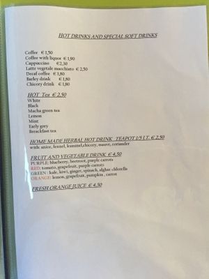 Kaffee Tee at La Tecia Vegana in Venice