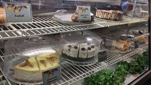 Cakes at The Lemon Tree in St Catharines