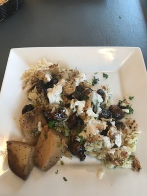 Mushroom 'chicken' dinner at The Lemon Tree in St Catharines