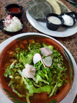 Un pozole y unas tostadas para festejar este 20 de noviembre en la tardeada Mexicana con música en vivo   at Paraíso Vegano in Mexico City