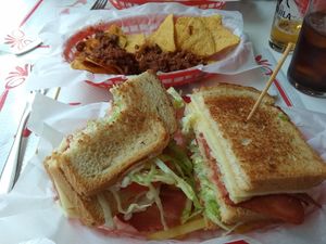 Sandwich vegano de "bacon" y queso at Kuky's Place in Zaragoza