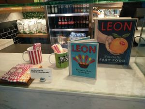 cooking books at AMS - LEON in Schiphol