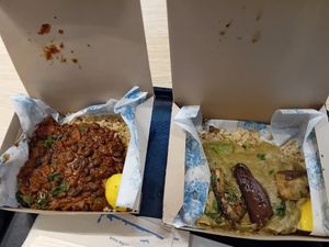 Black been and Thai curry at AMS - LEON in Schiphol