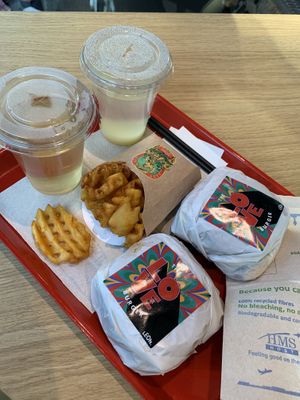 Love burger at AMS - LEON in Schiphol