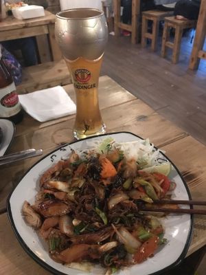 Fried clear noodles with "duck" at QB Vegan in Berlin