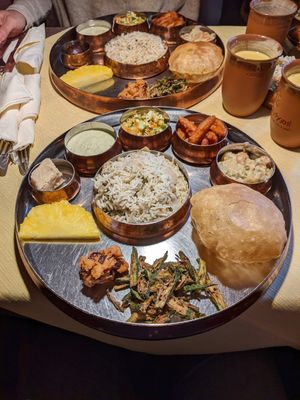 Sonntags Brunch at Copper Bowl in Esslingen