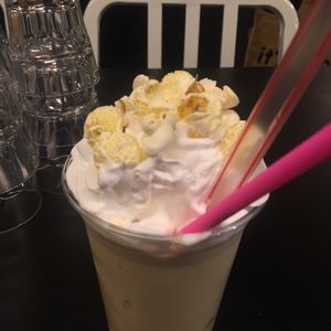 Vegan shakes at Kitty's Milkshake Bar - Hietsu Kauppahalli in Helsinki