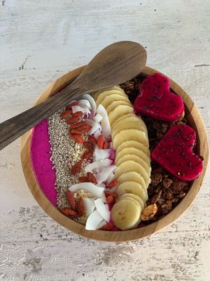 Dragon Fruit Smoothie bowl  at Gili Bliss in 