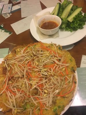 Bahn Xeo (Rice flour pancake; 49k) at Minh Hien 2 in Hoi An