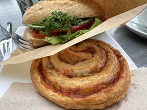 snacks vegan  at denn's Biomarkt in Chemnitz
