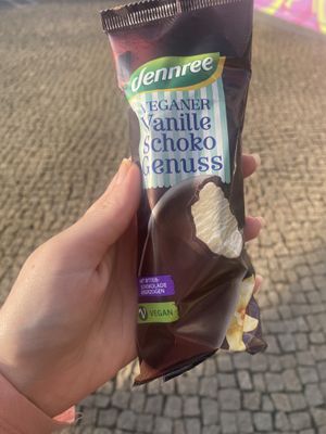Vanilla Vegan ice-cream packet   at denn's Biomarkt in Chemnitz